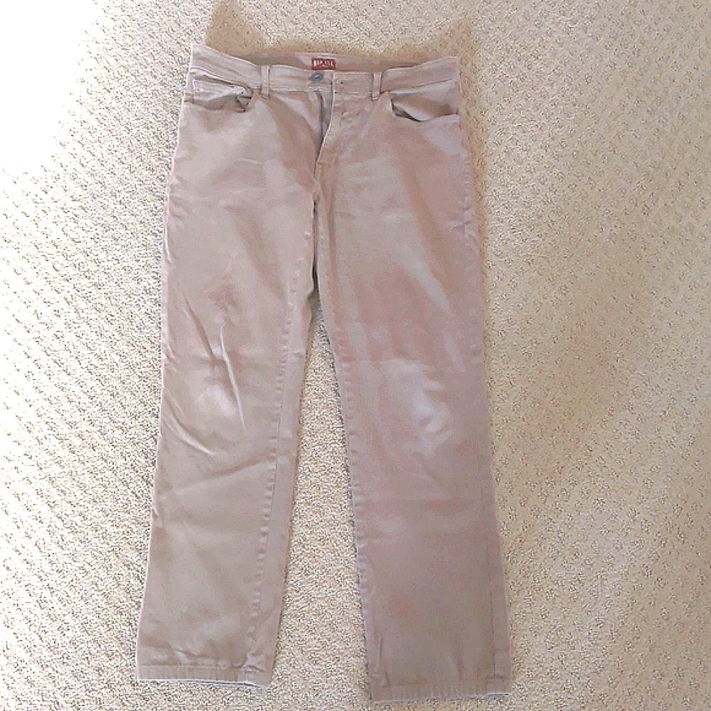 Red Ale by Alesbury Slim Fit Khaki Pants